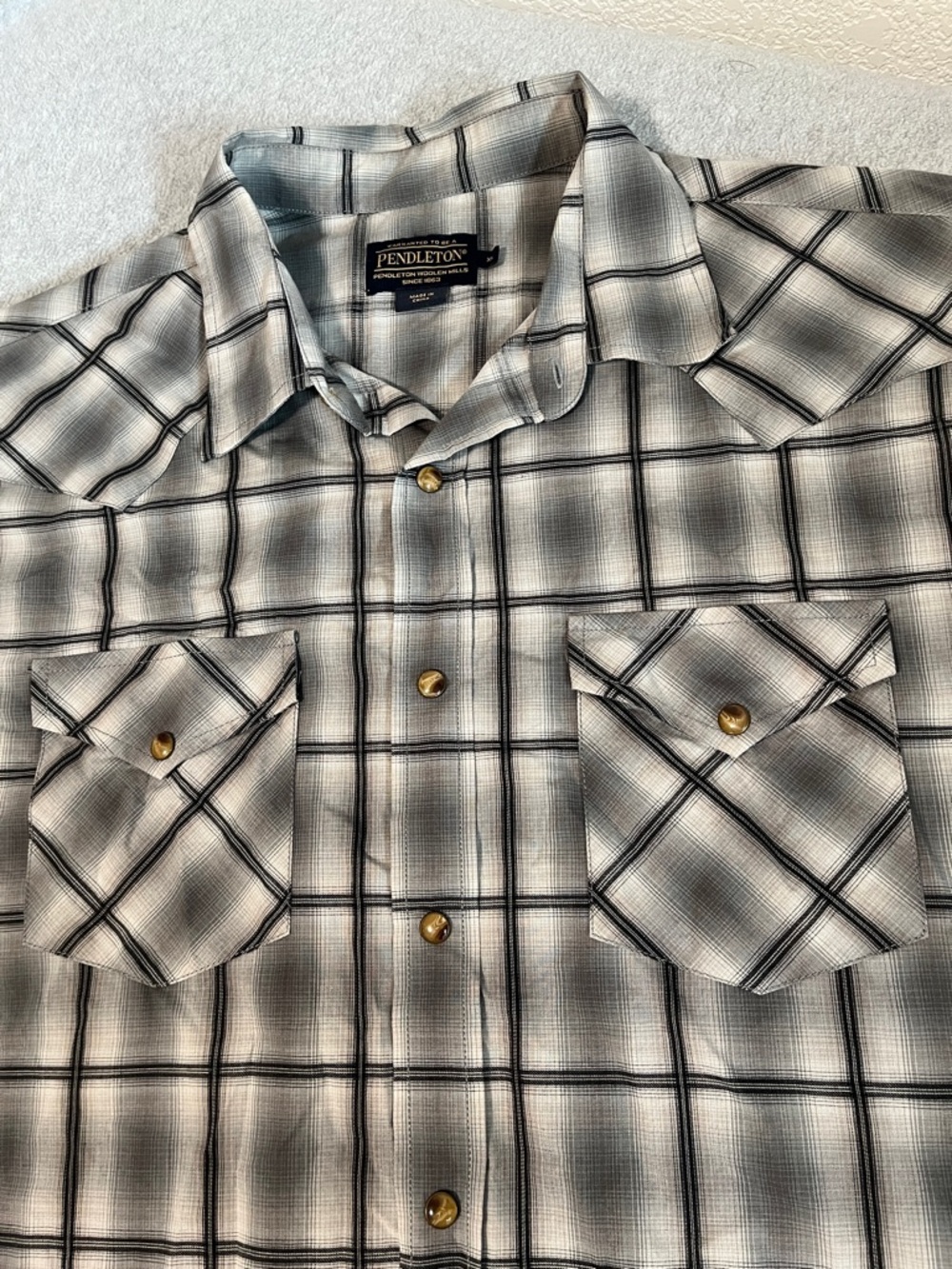 Mens Pendleton Plaid Snap Shirt XL Western Gray Short Sleeve Casual Rodeo